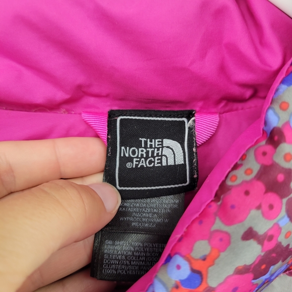 The north face TNF floral girls 550 down filled jacket - Picture 2 of 7